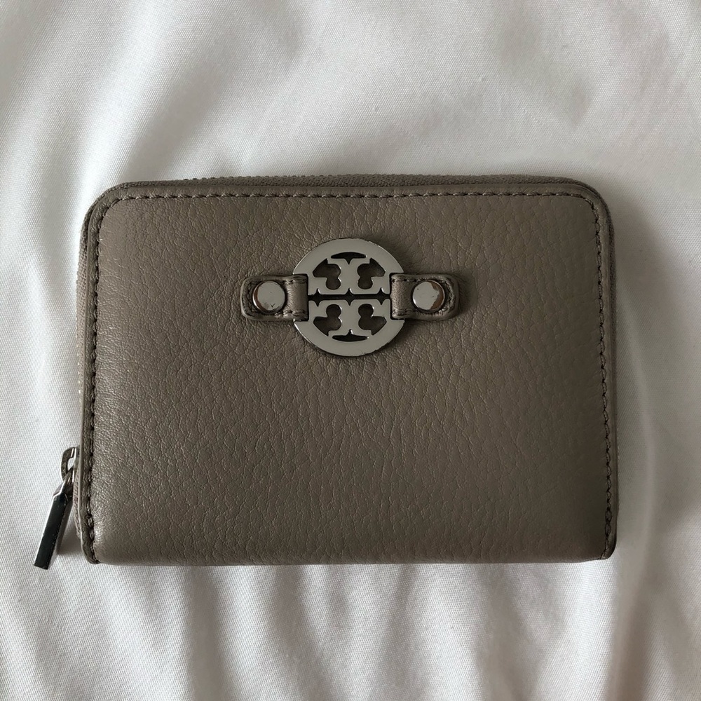 Tory Burch - Robinson Keychain Wallet
